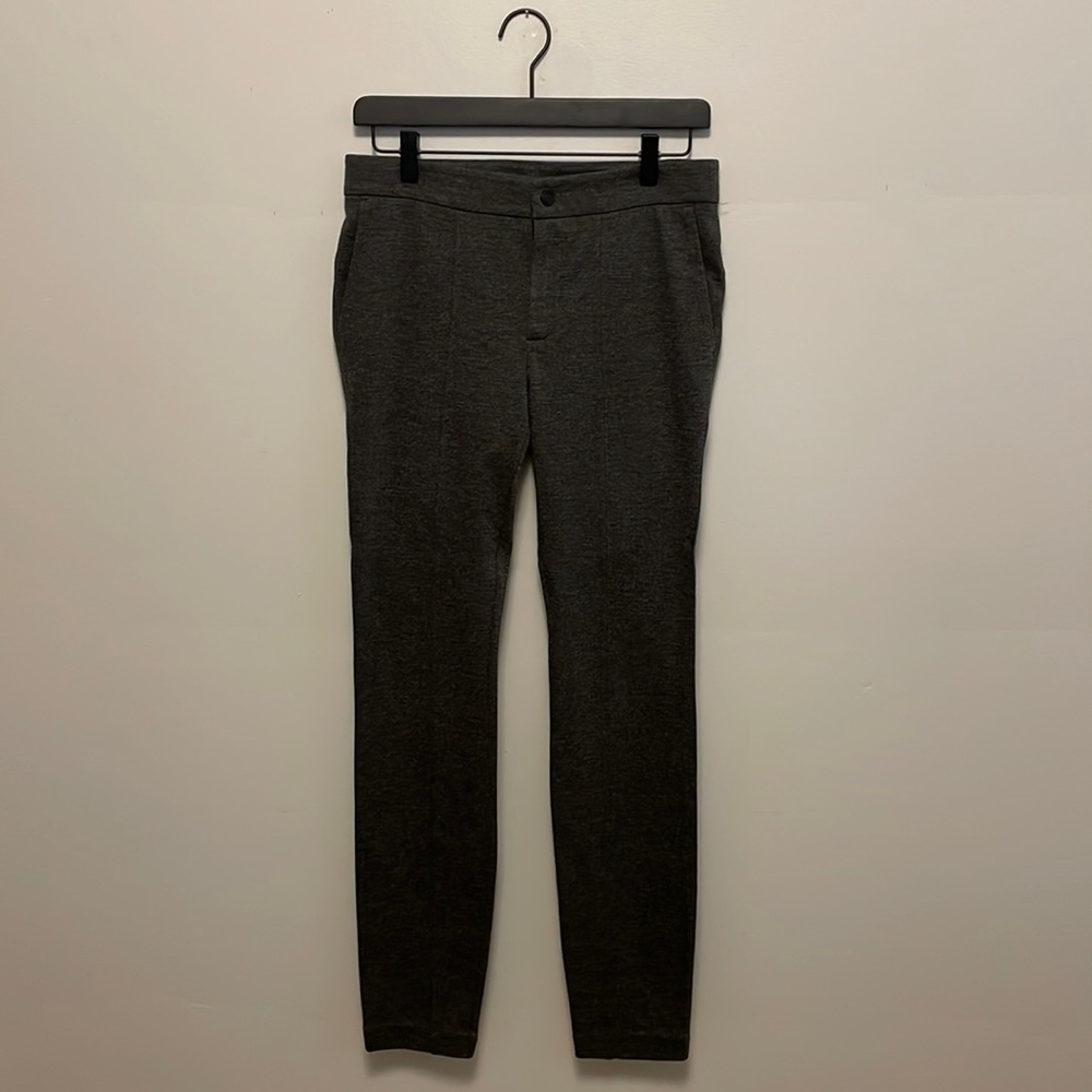 Athleta Women's Grey Ponte Knit Skinny Leggings Pants Size 2 Pockets Stretch
